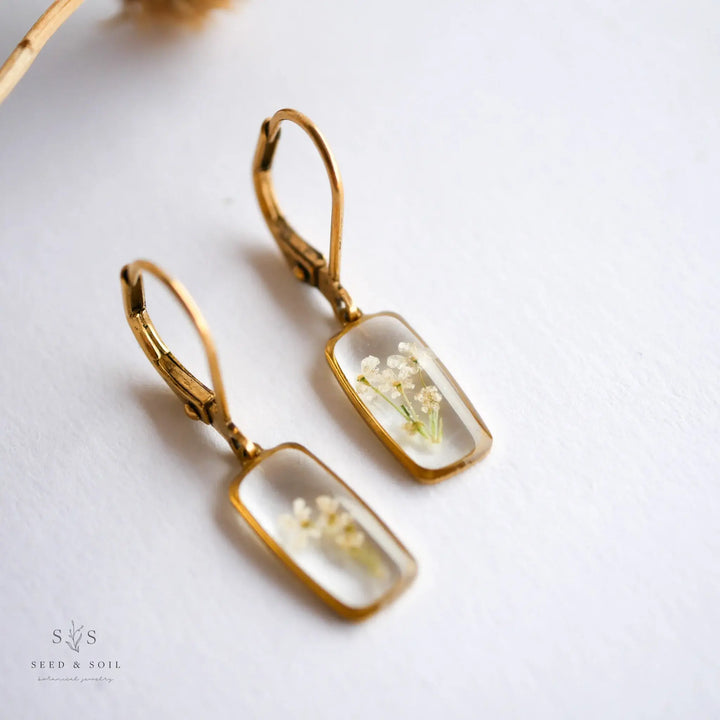 Queen Anne's Lace Tiny Rectangle Huggie Hoops