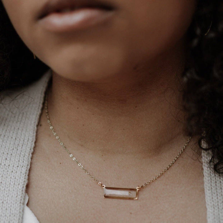 Minimalist Bar Necklace: Fern